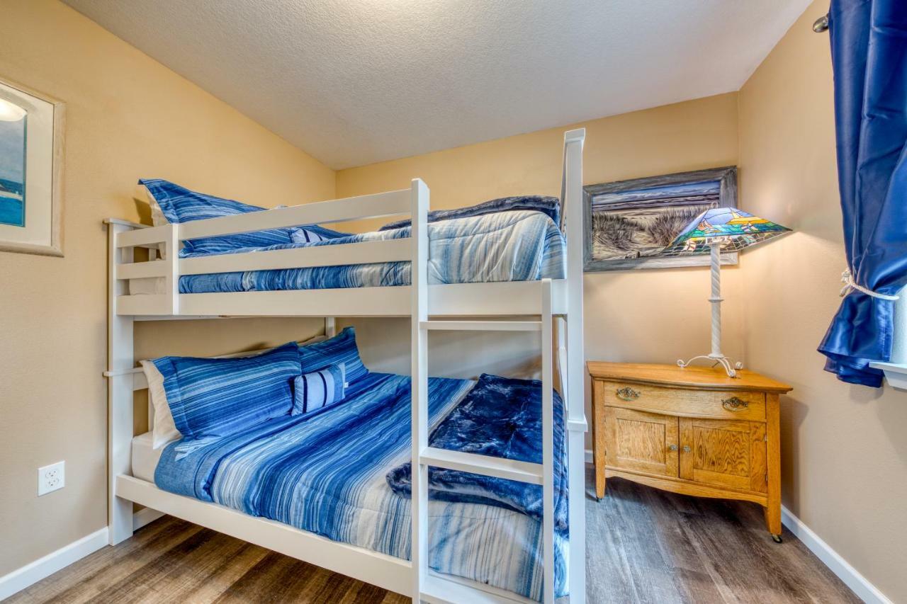The Captain'S Quarters Rockaway Beach Esterno foto